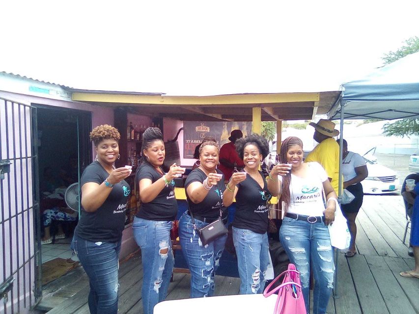 Nassau: Sip, Sample & See, Food & History Bus Tour - The Bahamian lunch that ties it together
