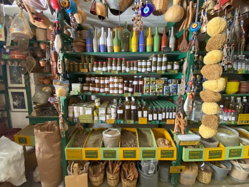 Naxos: Food Walking Tour & Cooking Class with Meal & Drinks - What makes the guides important
