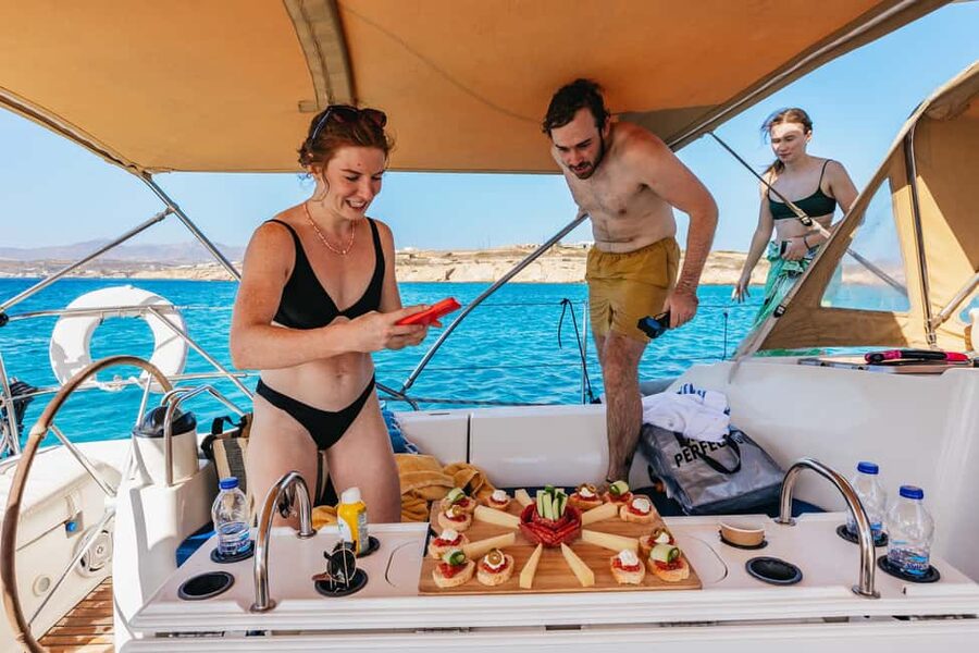 Naxos/ Paros: Sailing Cruise with Food and Drinks - Key points at a glance