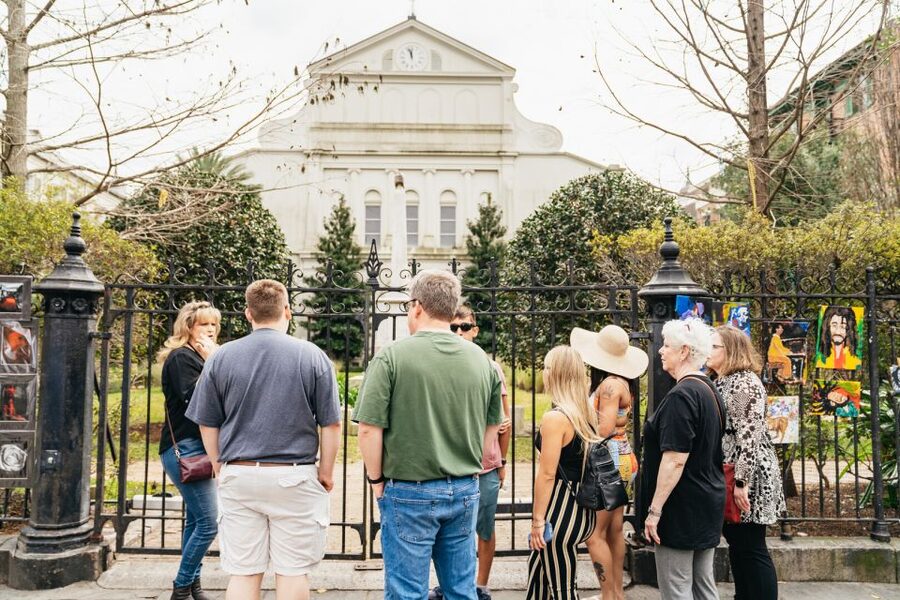 New Orleans: French Quarter Food Tour with Tastings - Starting outside Felix’s Oyster House