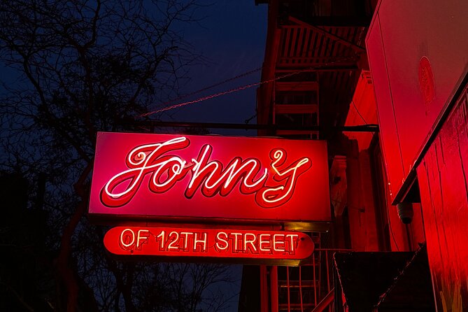 New York City Mafia and Local Food Tour led by NYPD Guides - The NYPD guide can make or break the afternoon
