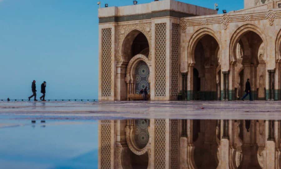 Night Tour of Casablanca with Street Food Tasting - Ain Diab and the Corniche: Casablanca’s seaside side