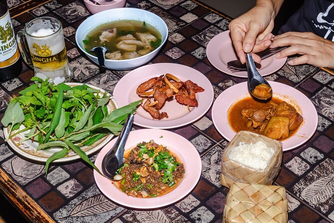 Northern Flavours Chiang Mai Food Tour with 15+ Tastings - Why the guides matter so much