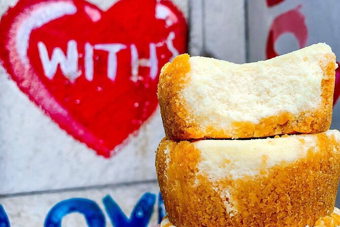 NYC: Chinatown & Little Italy Food Tour with 7 Flavorful Tastings - Nolita and the final cheesecake