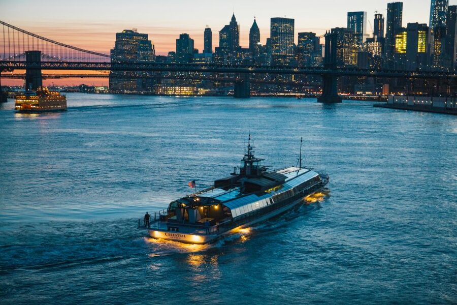 NYC: Christmas Eve Gourmet Brunch or Dinner Harbor Cruise - Practical advice for a smoother evening