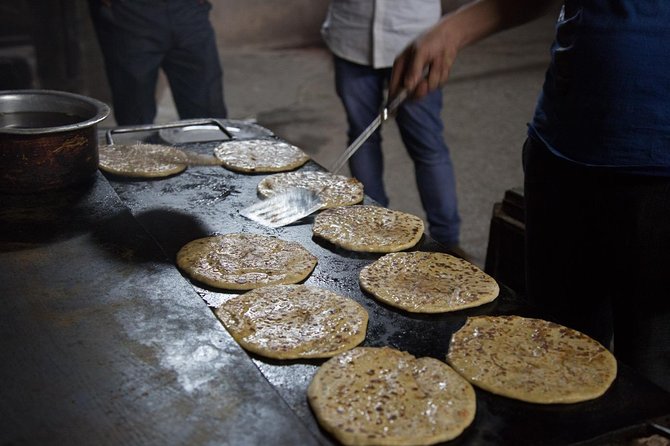 Old Delhi Street Food Tour - Khari Baoli and the spice market