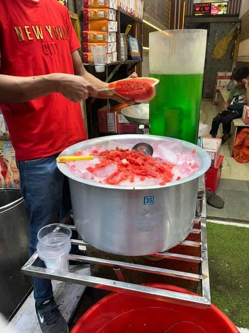 Old Delhi Street Food Tour - What you might eat, from first bite to dessert