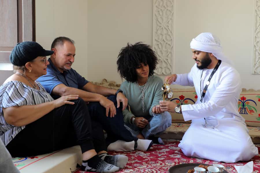 Old Dubai Guided Tour With Photographer: Souks & Street Food - Spice Souk: smells, color, and friendly bargaining