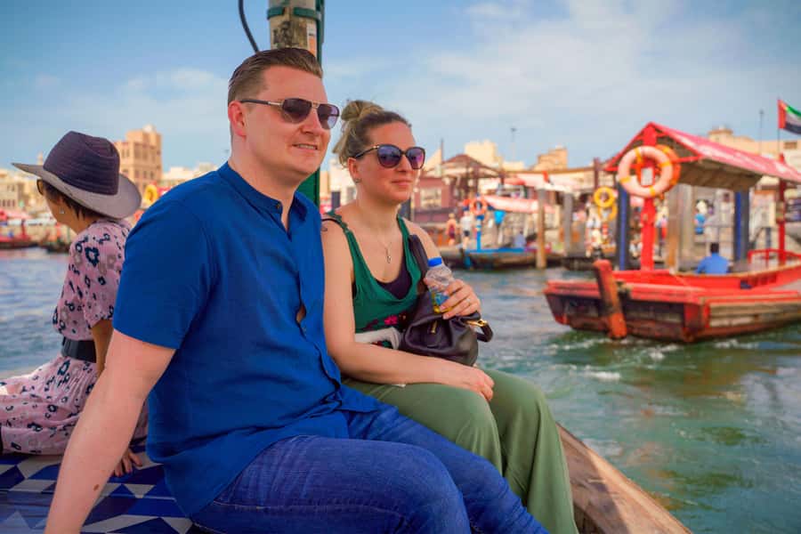 Old Dubai Guided Tour With Photographer: Souks & Street Food - Meeting at Al Khayma Heritage House
