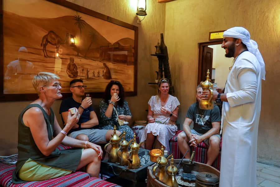 Old Dubai: Premium Guided Tour with Street Food & Abra Ride - Why This Old Dubai Tour Works