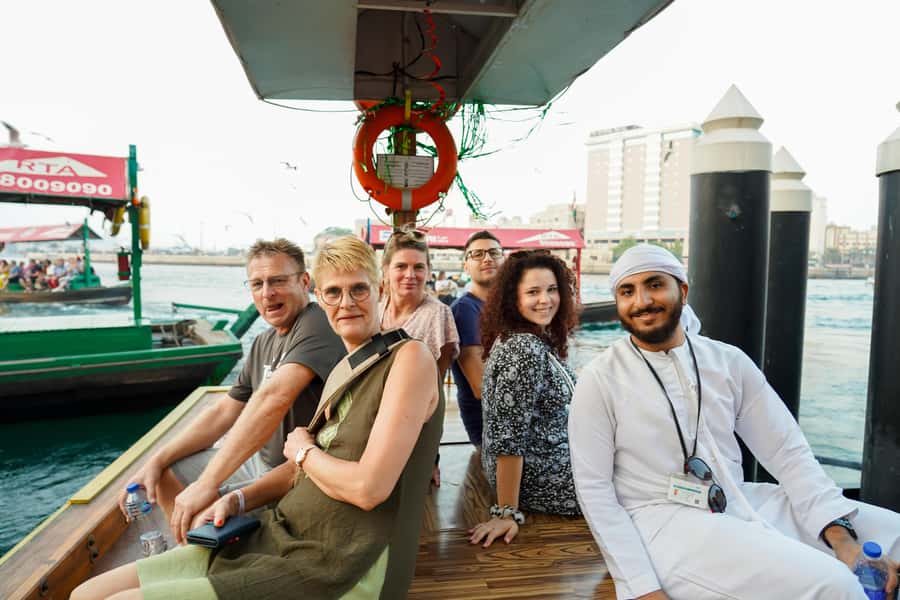 Old Dubai: Premium Guided Tour with Street Food & Abra Ride - Gold Souk and the Final Food Stops