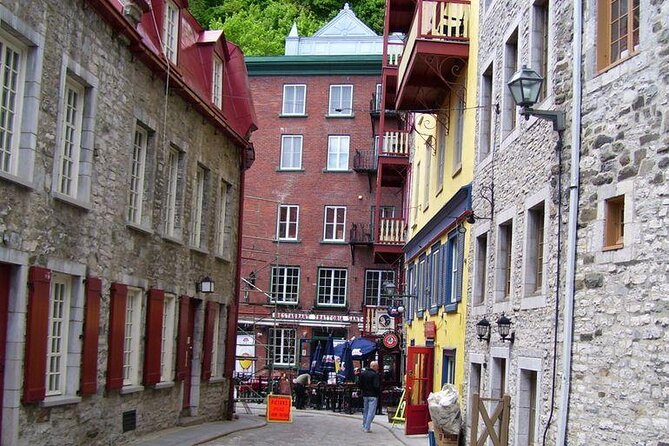 Old Quebec City Food Tour with 10+ Autentic Local Tastings - Key things to know before you book