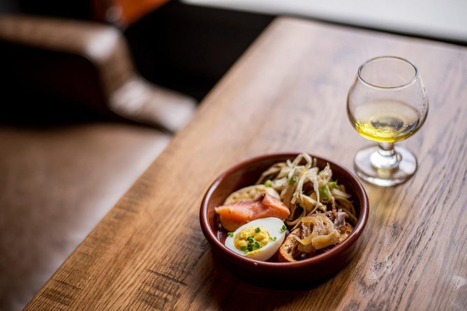 Old Quebec City Food Tour with 10+ Autentic Local Tastings - A walking lunch inside Old Quebec’s walls