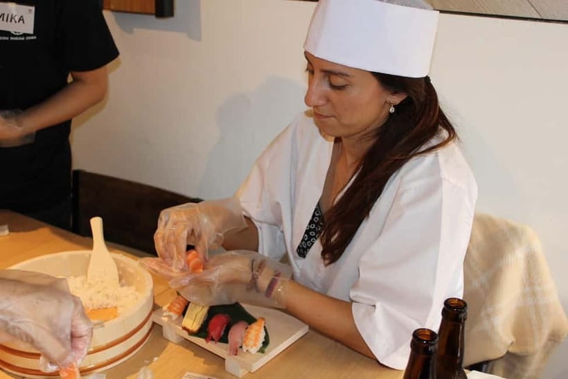 Osaka Dotonbori: Sushi Making Experience - A Sake Tasting With Your Homemade Sushi