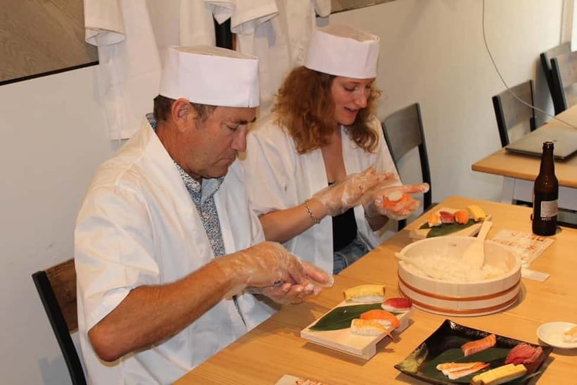 Osaka Dotonbori: Sushi Making Experience - Sushi Cosplay, Photos, and the Certificate