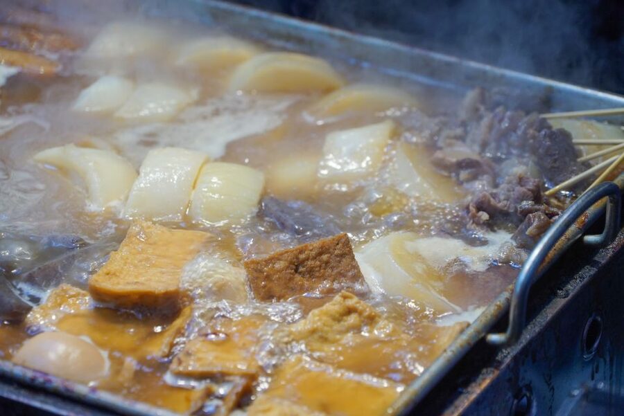 Osaka: Kuromon Market Food Walking Tour (6 stops, 6 tastes) - Key points at a glance