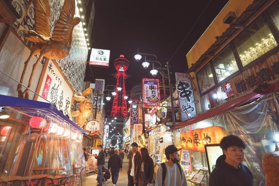 Osaka: Local Foodie Tour in Dotonbori and Shinsekai - Starting in Shinsekai beneath Tsutenkaku Tower