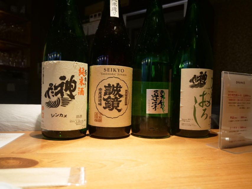 Osaka: Local Foodie Tour in Dotonbori and Shinsekai - A quiet temple between Namba’s bright signs
