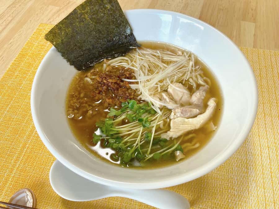 Osaka: Ramen and Gyoza Cooking Class in Dotonbori - Folding minced-chicken gyoza by hand