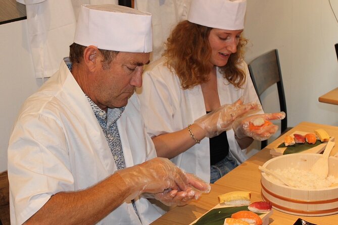 Osaka Sushi Making Experience - Twelve Pieces to Eat at the End