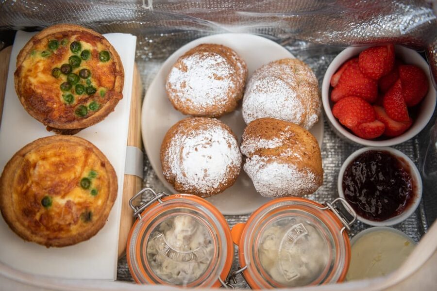 Oxford: Scenic Sightseeing Cruise with Gourmet Picnic - The Picnic Basket Is More Than a Snack