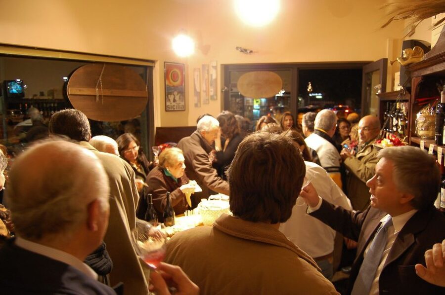 Palermo: 2-Hour Sicilian Cheese and Wine Tasting Tour - The 16th-century home near Vucciria