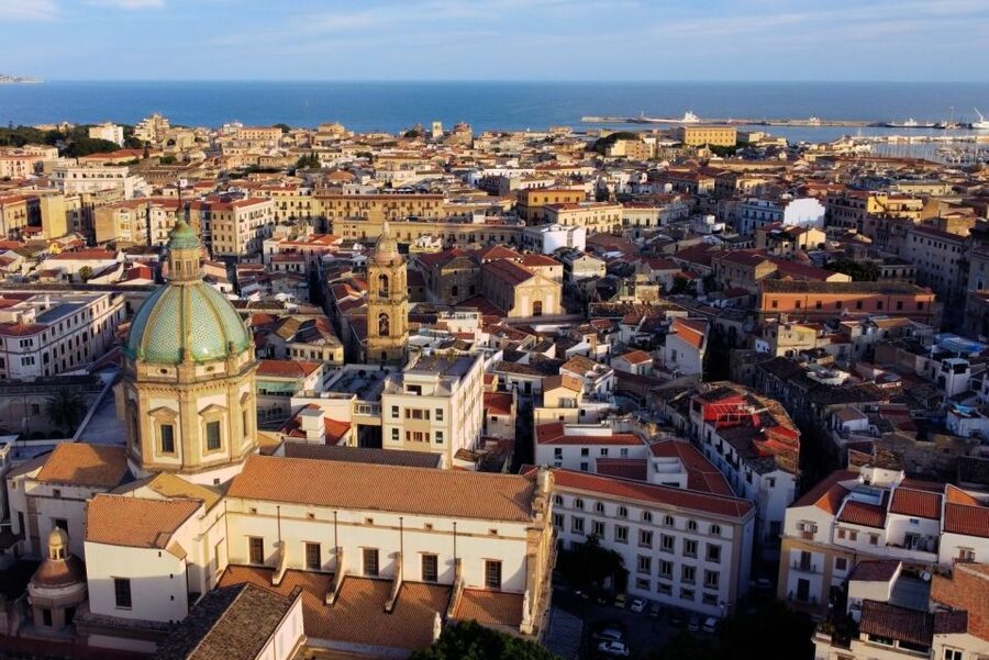Palermo: City Walking Tour & Street Food Tasting with Drink - Walking conditions, clothing, and timing