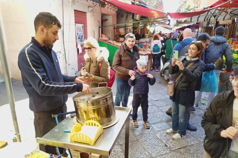 Palermo: City Walking Tour & Street Food Tasting with Drink - Capo Market, where the tasting comes alive
