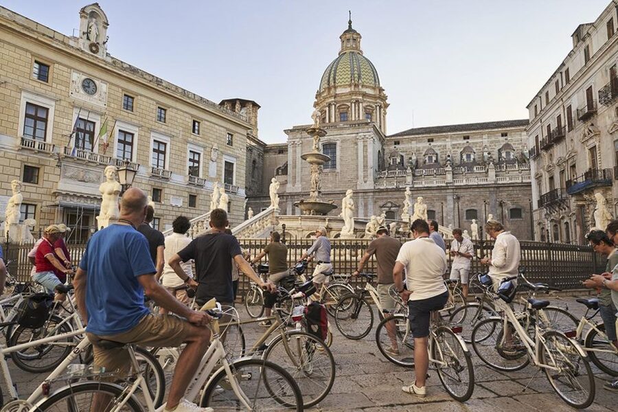 Palermo: Guided Bike Tour with Street Food Tasting - Piazza Bellini and the layered center