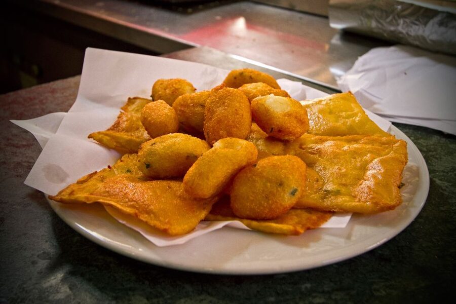 Palermo: Small Group Night Street Food Tour - Key points at a glance