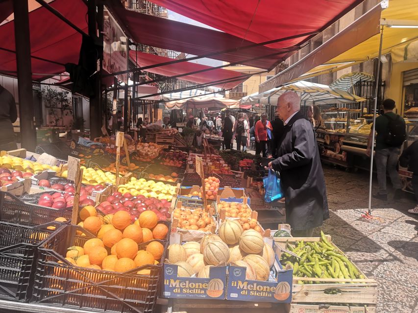 Palermo: Street Food Walking Tour with Local Guide & Tasting - The guides make the difference