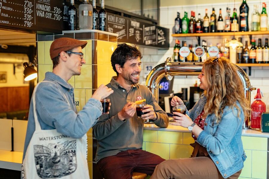 Palma de Mallorca: 10 Tastings Private Food Tour - Starting at Hotel Hostal Cuba