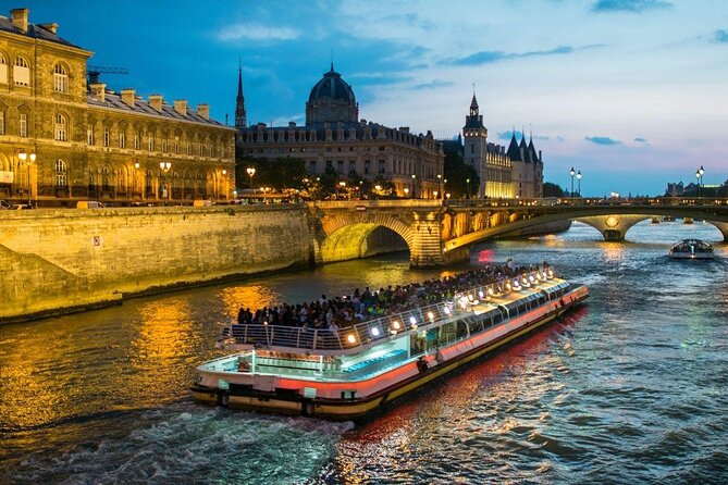 Paris 3-Course Gourmet Dinner and Sightseeing Seine River Cruise - Key details before you book