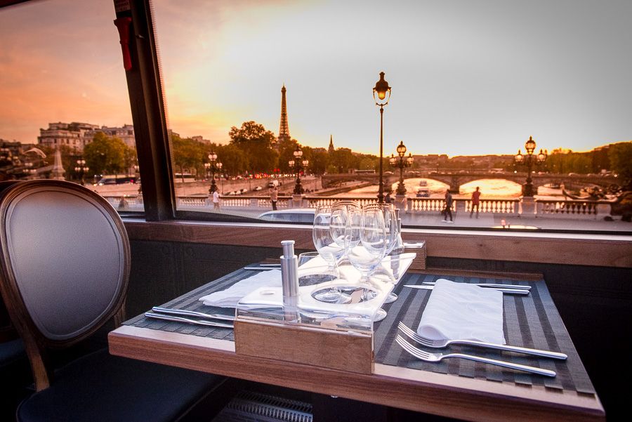 Paris: Bustronome Gourmet Lunch Tour - A Paris lunch that keeps moving