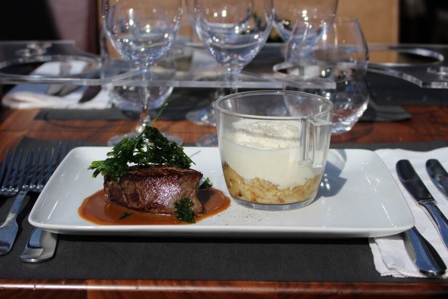 Paris: Bustronome Gourmet Lunch Tour - Drinks, coffee, and the final bill