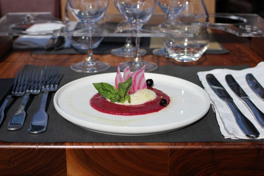 Paris: Bustronome Gourmet Lunch Tour - Who will enjoy this most