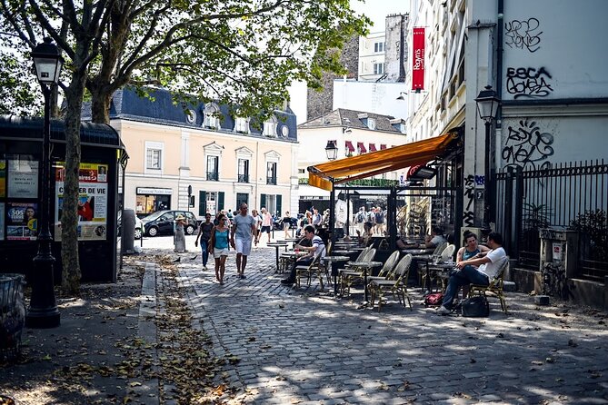 Paris Chocolate, Macaron & Pastry Food Tour: 10 Gourmet Tastings - The Guides Make or Break the Walk