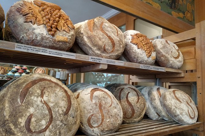 Paris French Sweets Tasting Tour with Pastries and Chocolates - How much walking and waiting should you expect?