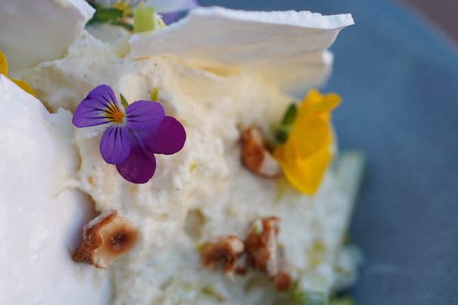Paris Gourmet Dinner Seine River Cruise with Singer and DJ Set - Is $103.78 a fair price?