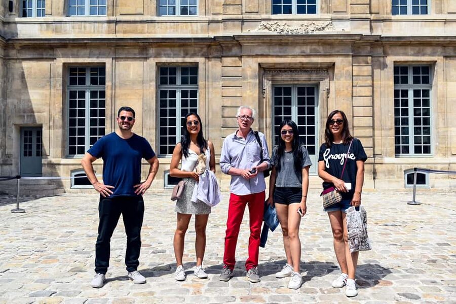 Paris: Le Marais District Food Tour with 10+ Tastings & Wine - Who will enjoy this tour most?