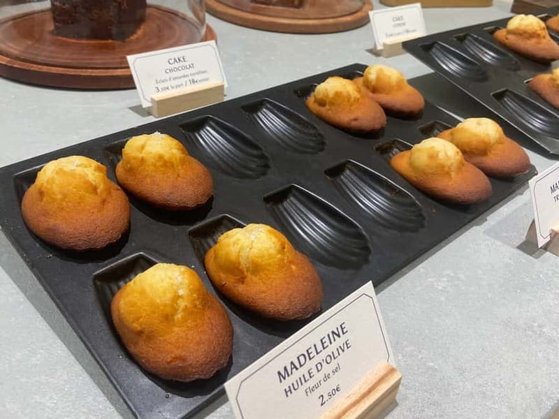 Paris: Le Marais Guided Food Tour with Tastings - Chouquettes, macarons, pralines, and ice cream