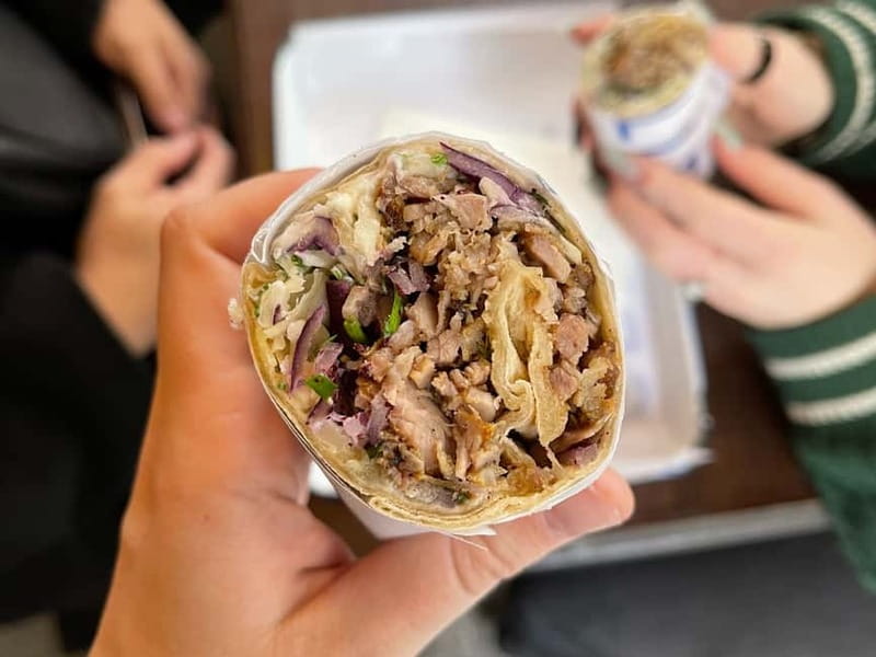 Paris: Le Marais Guided Food Tour with Tastings - What the guides add to the experience