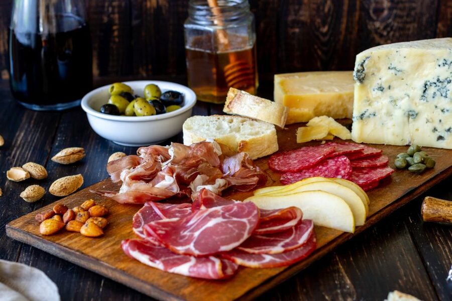 Paris: Private Food and Wine Tour in Le Marais - Starting at 51 Rue de Turbigo