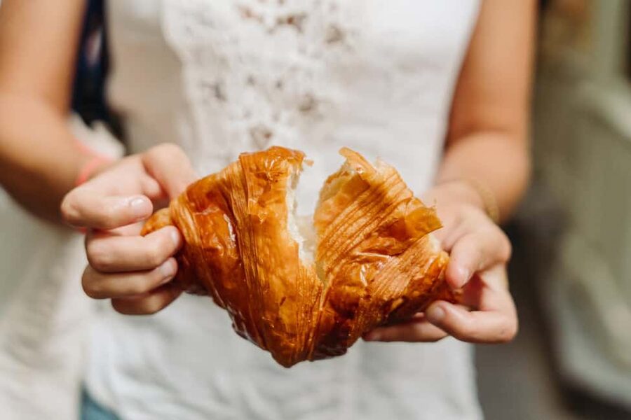 Paris: Taste of Montmartre Food & Wine Walking Tour - Why food is the right way into Montmartre