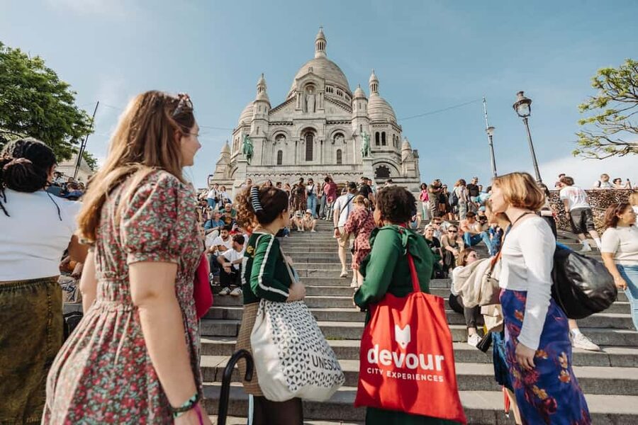 Paris: Taste of Montmartre Food & Wine Walking Tour - Chocolates and pastry at Maison Arnaud Larher
