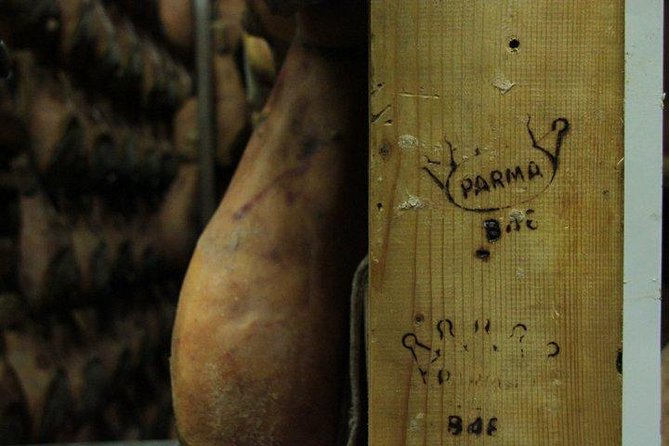 Parma Food Valley Gourmet Private Tour Easy - The Torrechiara pause and countryside views