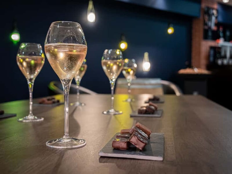 Passy-Grigny: Chocolate and Champagne Tasting Tour - From the first press to the modern vat house