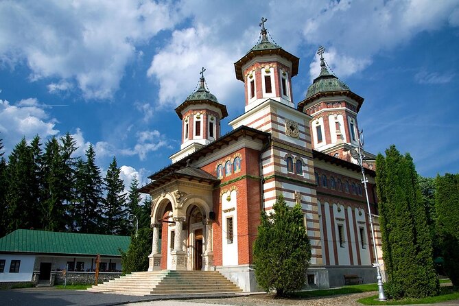 Peles & Cantacuzino Castles: Gourmet Wine & Cultural Day trip - Timing, crowds, and practical limits