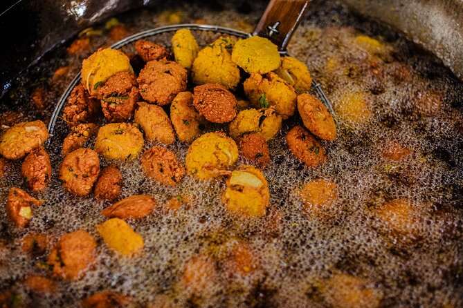 Penang Plates Food Tour with 15+ Tastings - Price, group size, and what you receive