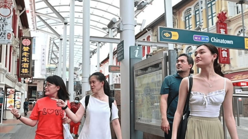Personalised 3in1 Food Tour: 3 Cultural Trails of Singapore - Who should book this experience?